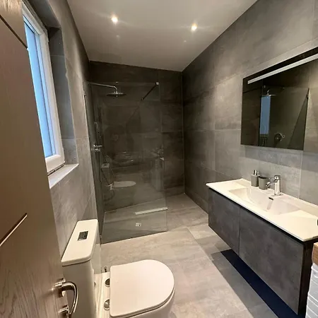New 3 Bedroom W Large Terrace & Panoramic Views Appartement *