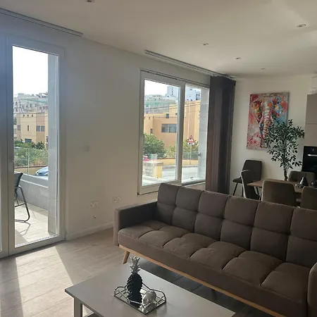 New 3 Bedroom W Large Terrace & Panoramic Views Appartement *
