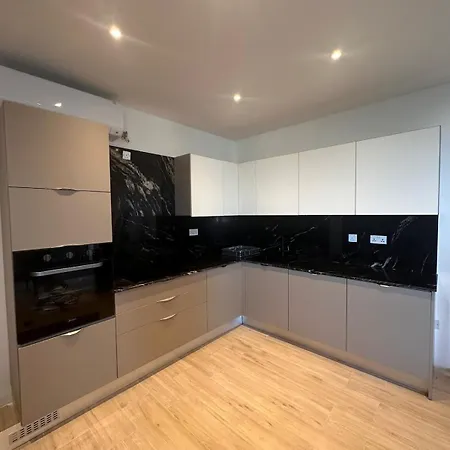 New 3 Bedroom W Large Terrace & Panoramic Views Апартаменты *