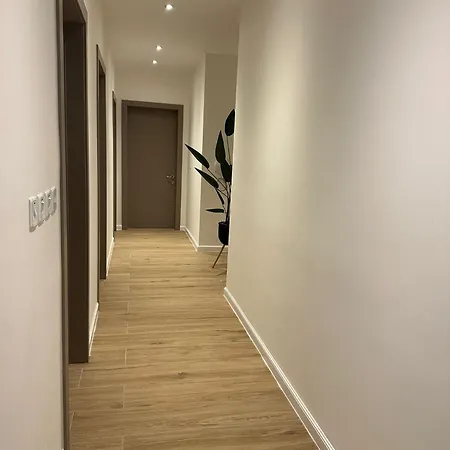 New 3 Bedroom W Large Terrace & Panoramic Views *