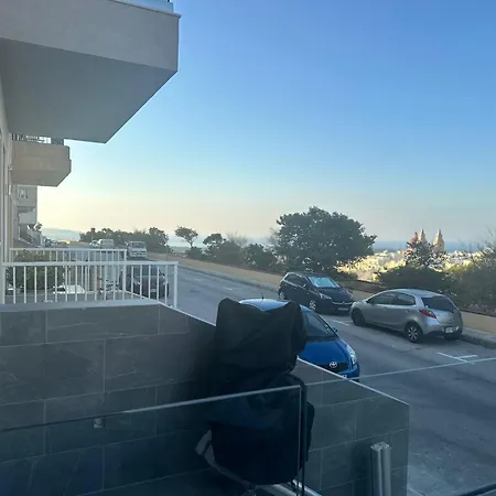 Апартаменты New 3 Bedroom W Large Terrace & Panoramic Views