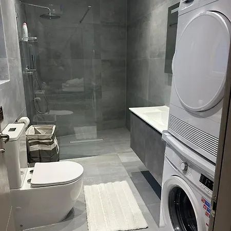 New 3 Bedroom W Large Terrace & Panoramic Views